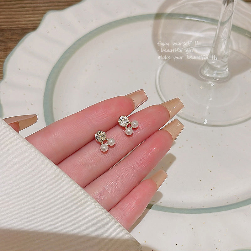 Earring Stud Mini Small Pearl Cherry HXEE5974