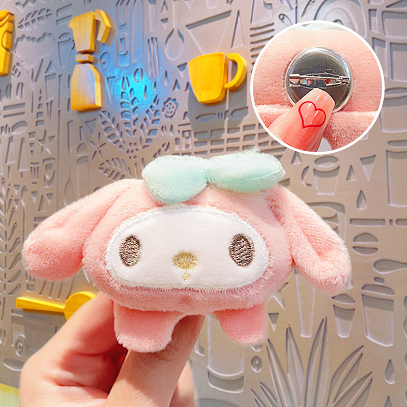 Pin Bros Boneka Karakter Lucu Aksesoris Tas Jaket Lotso Pooh Kitty Cat Pocha Dog