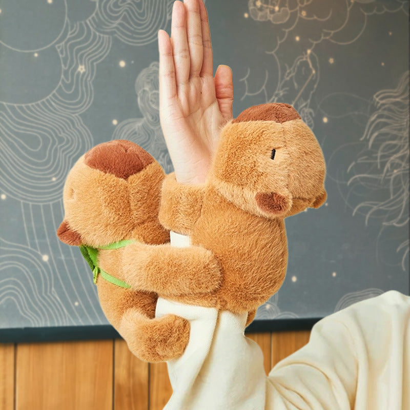 Boneka Capybara Lucu Lying Clingy Capybara Plush Slap Snap Band Wristband Doll Gelang Tangan