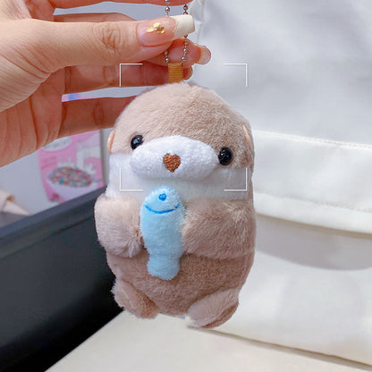 Gantungan Boneka Otter Lucu Berang Berang Holding Fish MCE1880