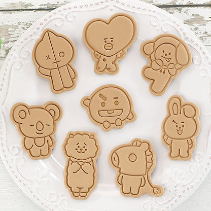 Set 8 Pcs Cookies Cutter Stamp Cetakan Kue Kering Press Tema BT21