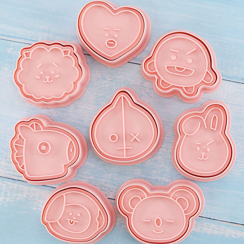 Set 8 Pcs Cookies Cutter Stamp Cetakan Kue Kering Press Tema BT21