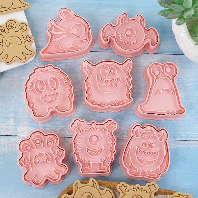 Set 8 Pcs Cookies Cutter Stamp Cetakan Kue Kering Press Tema Monster Lucu