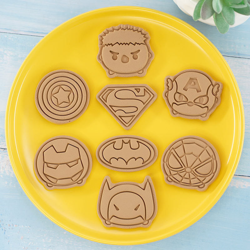 Set 8 Pcs Cookies Cutter Stamp Cetakan Kue Kering Press Tema Superhero