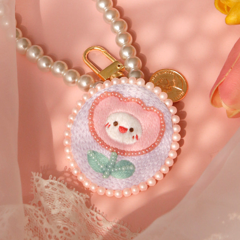 DIY Kit Embroidery Pendant Keychain Kerajinan Tangan Gantungan Kunci Bordir 2