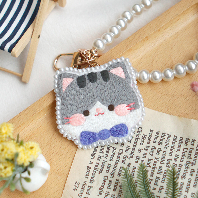 DIY Kit Embroidery Pendant Keychain Kerajinan Tangan Gantungan Kunci Bordir 2