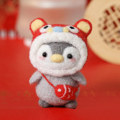 DIY Kit Animal Felt Wool Needle Poke Kerajinan Boneka Penguin Binatang Lucu