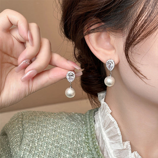Earring Stud Exquisite Zircon Teardrop Shaped Pearl XEA1411