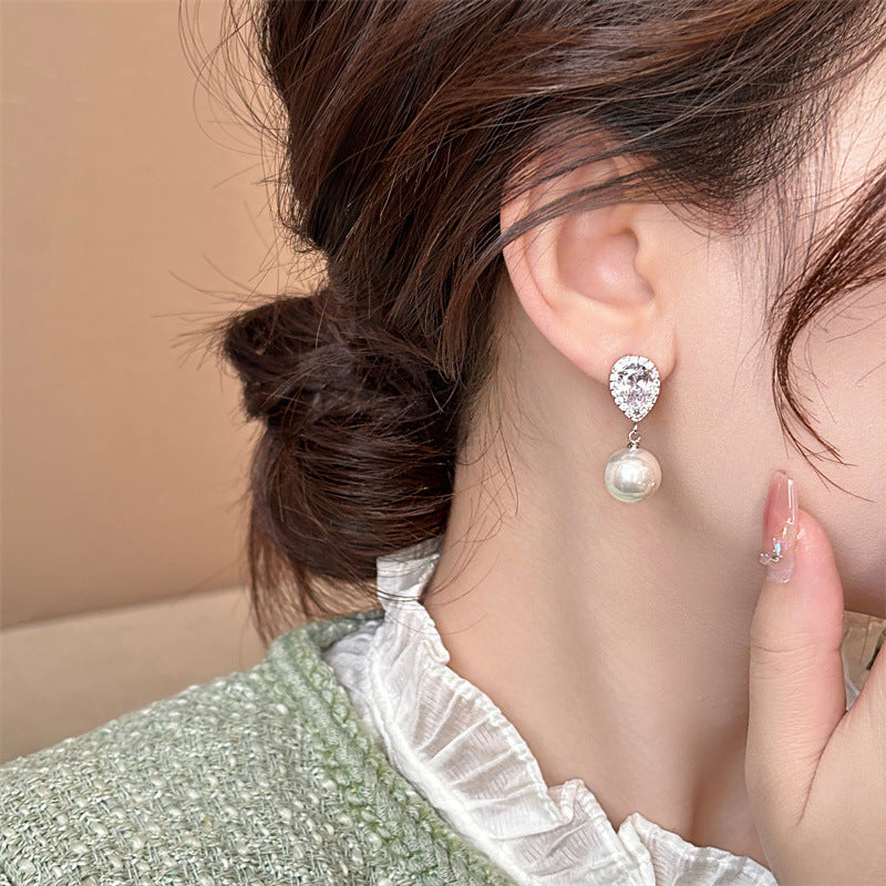 Earring Stud Exquisite Zircon Teardrop Shaped Pearl XEA1411