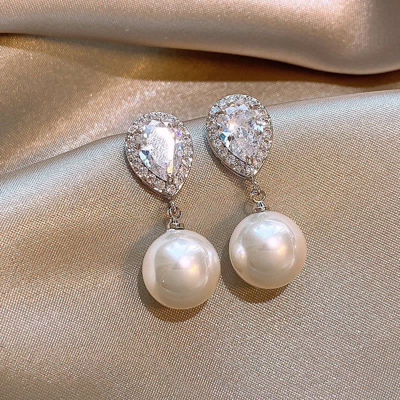 Earring Stud Exquisite Zircon Teardrop Shaped Pearl XEA1411