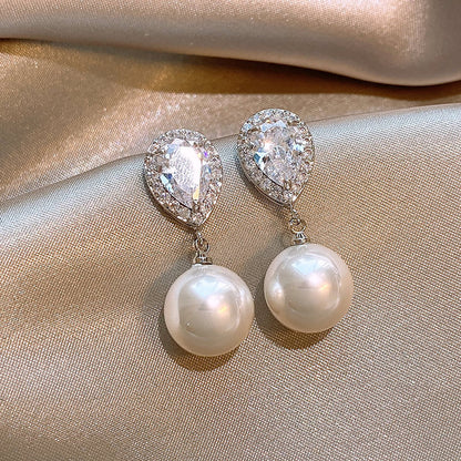 Earring Stud Exquisite Zircon Teardrop Shaped Pearl XEA1411