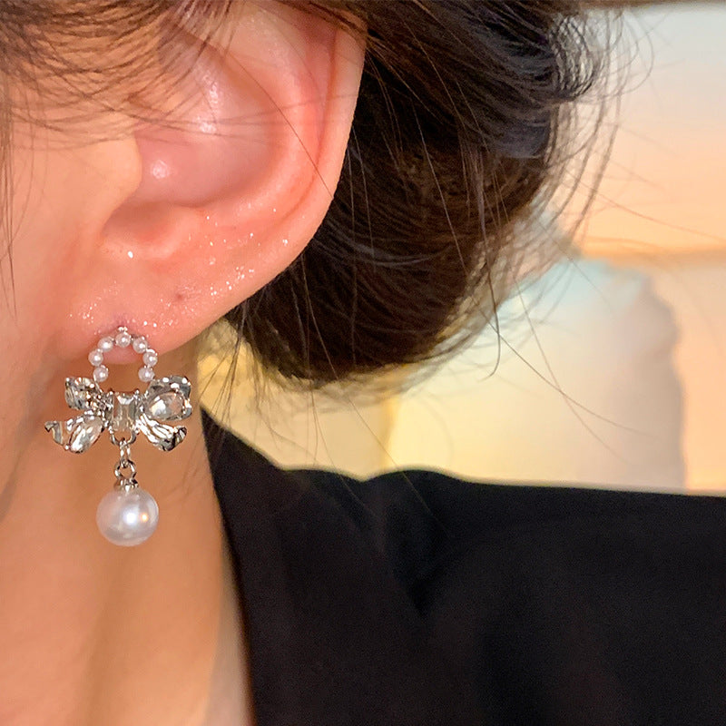 Earring Stud Niche Diamond Bow Pearl XEA1649