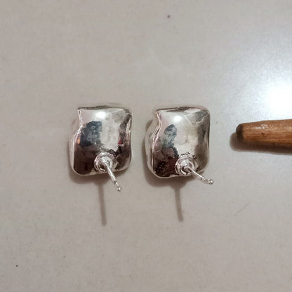 Earring Stud Sweet Cream Small Square XEA1930