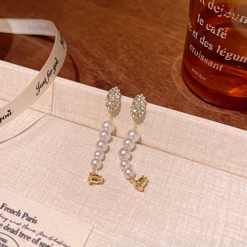 Earring Huggie Niche High End Pearl XEA1941