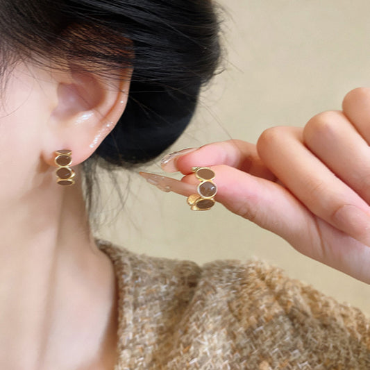 Earring Stud Retro Maillard Coffee Colored C Shaped XEA1975