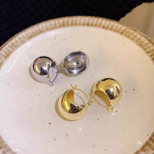 Earring Huggie Simple Glossy Ball XEA2034