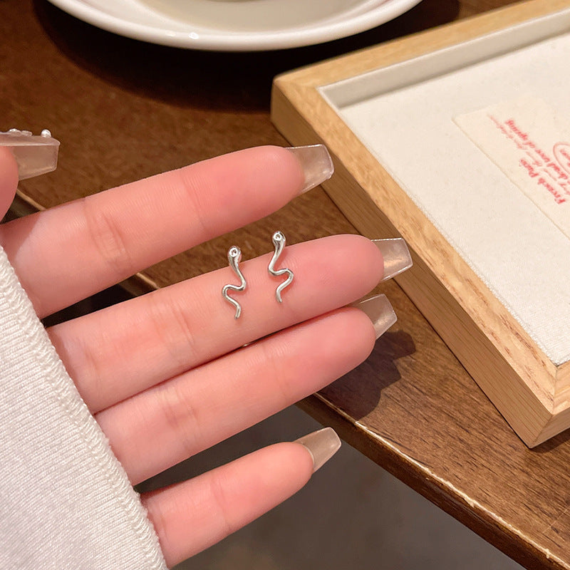 Earring Stud Simple Mini Small Snake Shaped XEA2129