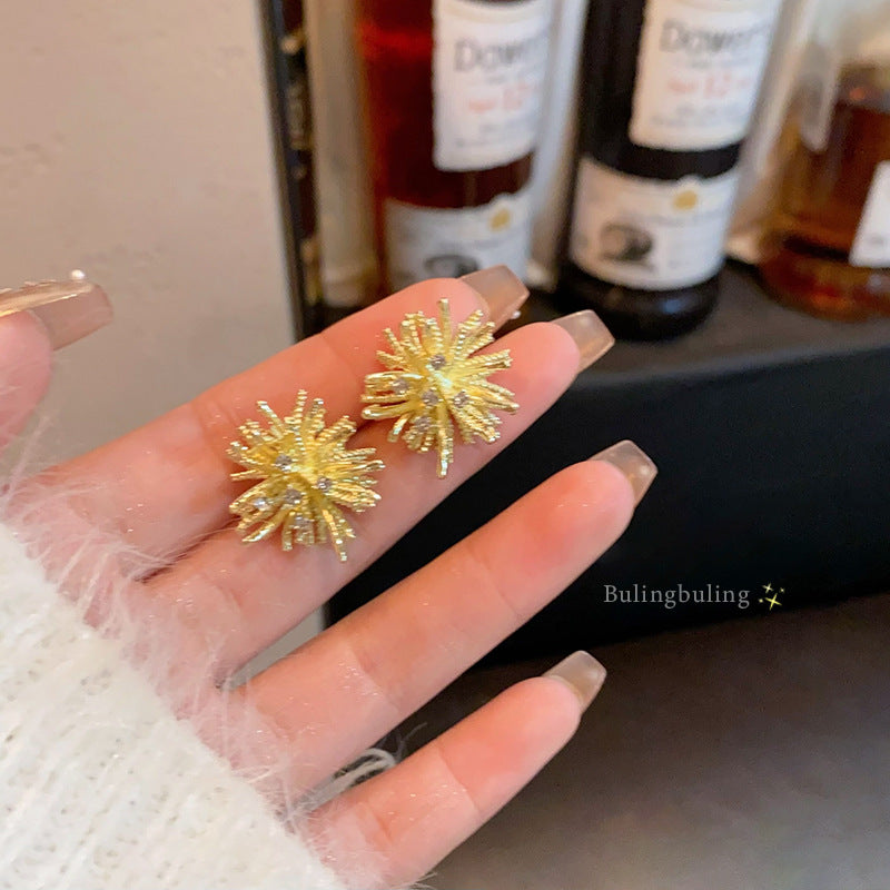 Earring Stud Exquisite Flashing Exaggerated Dandelion Fireworks XEA2215