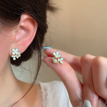 Earring Stud Forest Style Fresh and Versatile Camellia Pearl XEA2268
