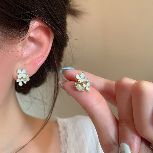 Earring Stud Forest Style Fresh and Versatile Camellia Pearl XEA2268