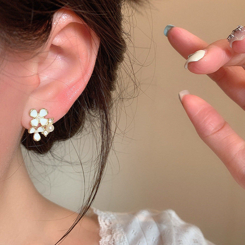 Earring Stud Forest Style Fresh and Versatile Camellia Pearl XEA2268