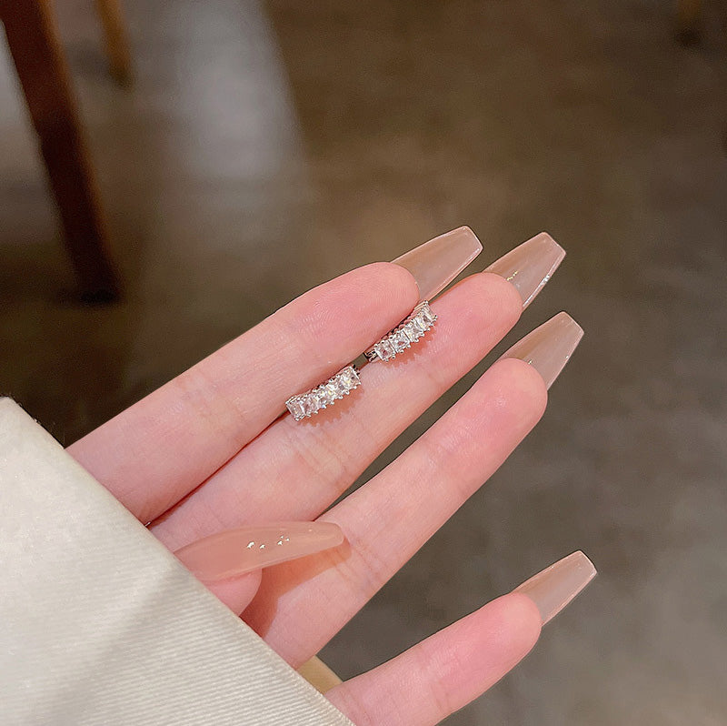 Earring Hoop Huggie Exquisite Zircon XEE5321