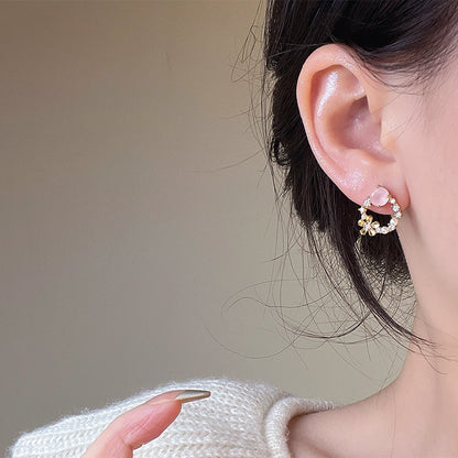 Earring Stud Fresh and Versatile Flower XEE6066