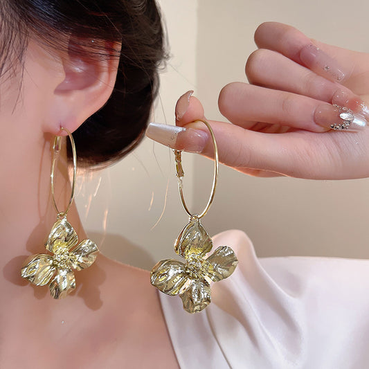 Earring Hoop Charm French Retro Metal Flower XEA2067