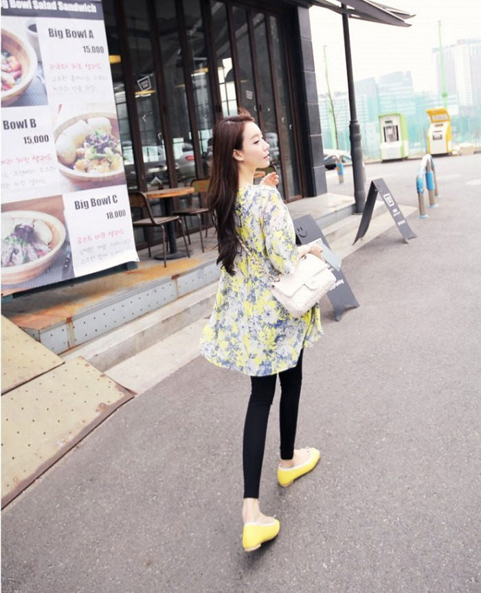 Blouse Abstrak Lengan Pendek Fashion Import