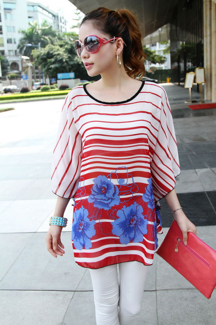 Top Striped Flower Bat Sleeved Loose