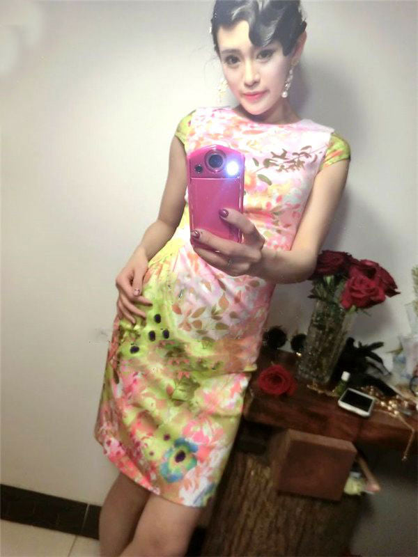 Pink Flower Short Sleeved Modern Slim Dress