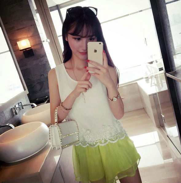 Shirt Sleeveless Lace Bottom