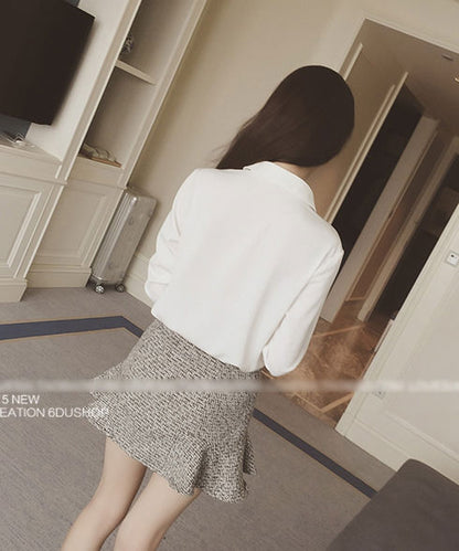 White Long Sleeved Pocket Blouse and Gray Flounced Skirt