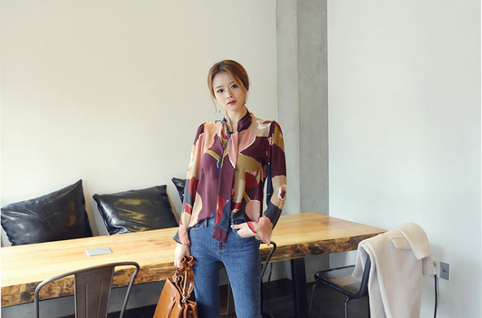 Blouse Abstract Long Sleeved Tie