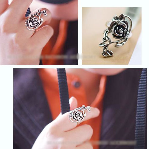 Retro Flower Fashion Ring