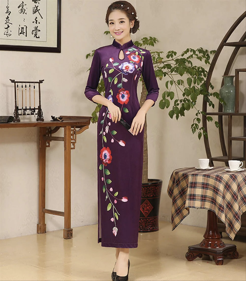 Dress Flower Embroidery Velvet Half Sleeved Long Cheongsam