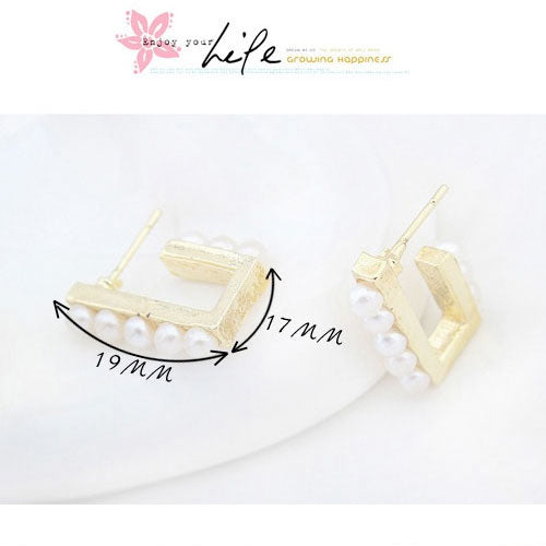 Gold White Pearl Stud Earring "My Love From the Star"