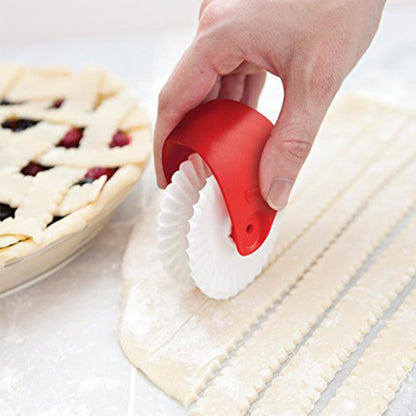 Roda Pemotong Pizza Penghias Pinggiran Pastry Dekorasi Pie